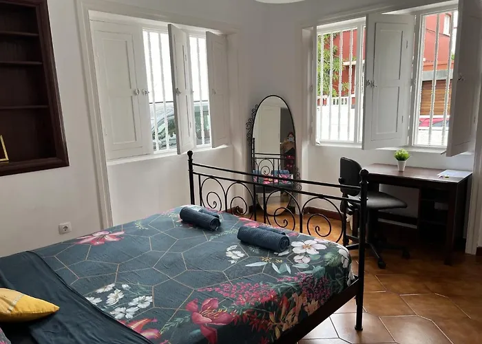 Nomad Santa Fe 게스트하우스 *