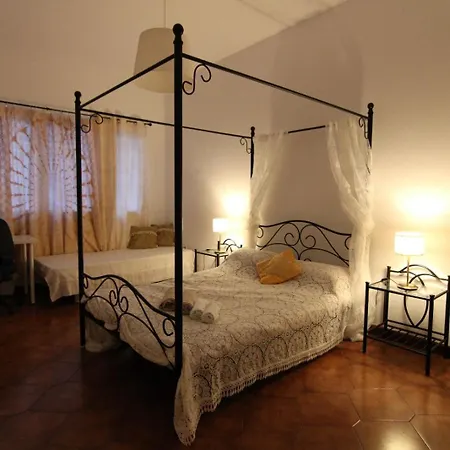 Nomad Santa Fe Πανσιόν *