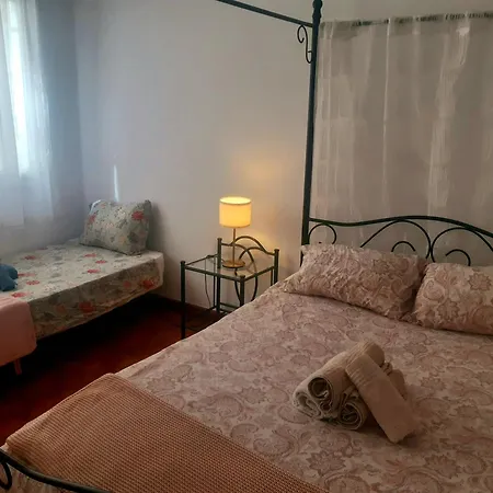 Nomad Santa Fe Πανσιόν