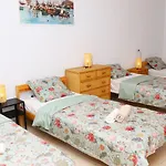 Nomad Santa Fe Guest house *