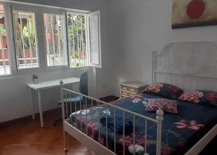 Pensión Nomad Santa Fe *